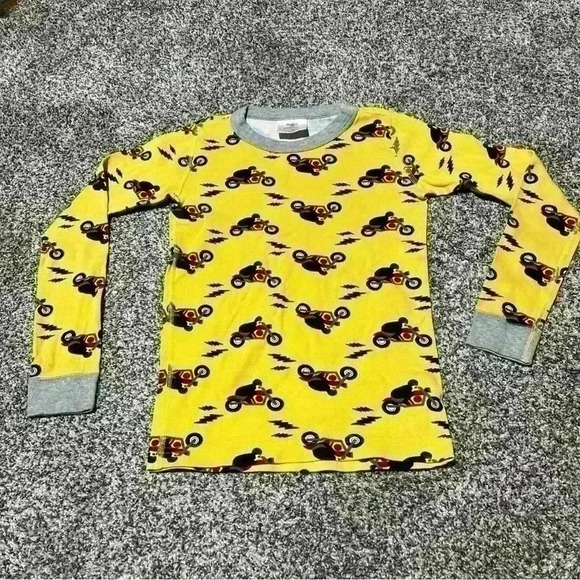 Hanna Andersson Bolt Motorcycle Print Yellow Pajama Top Only  Sz 8 US 130cm Note - Picture 1 of 10